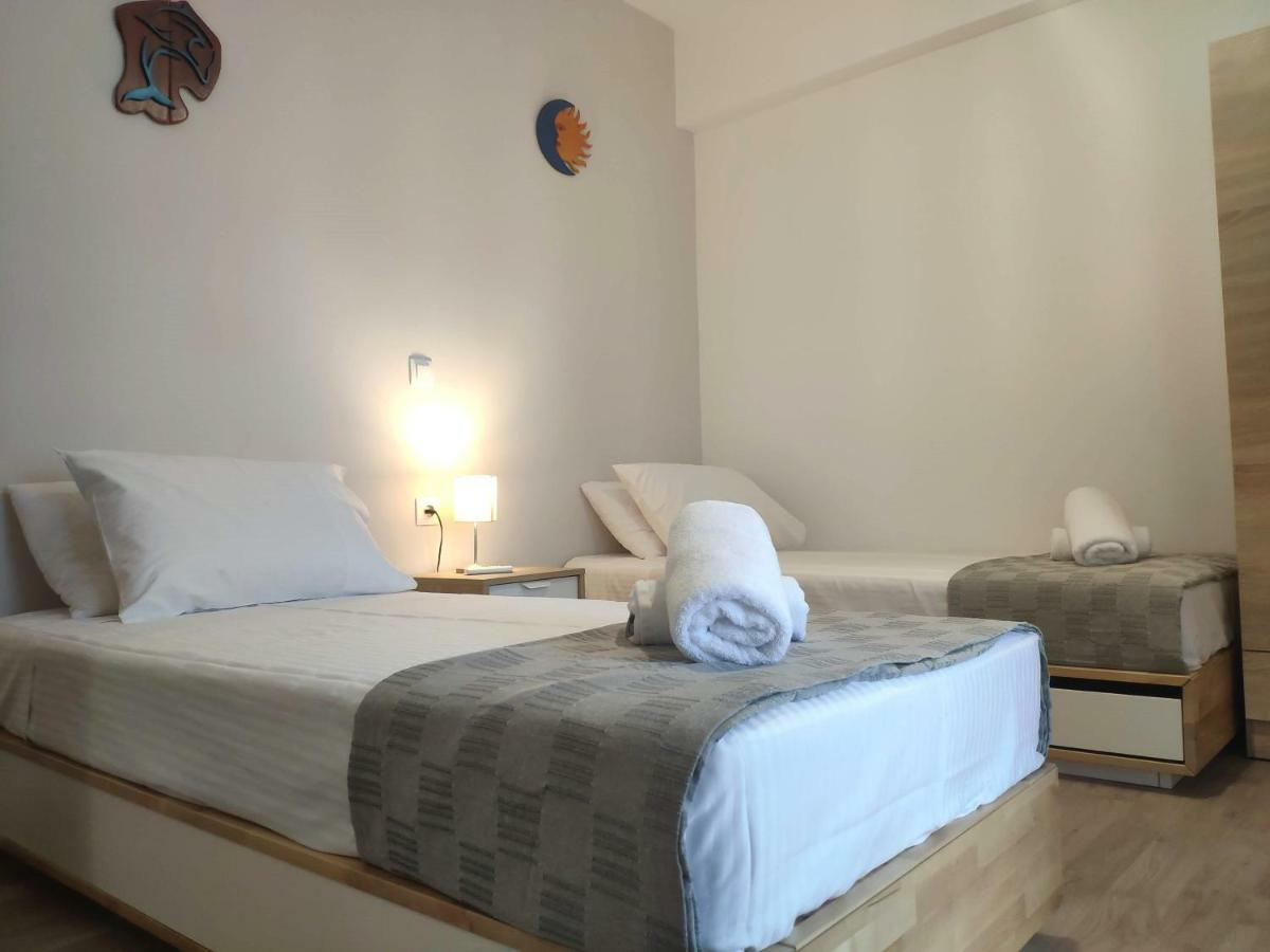Neva Apartments By The Beach Makrýgialos Esterno foto